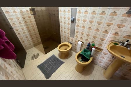 Casa à venda com 260m², 3 quartos e 2 vagasBanheiro da Suíte