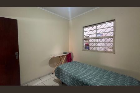 Casa à venda com 260m², 3 quartos e 2 vagasQuarto 2