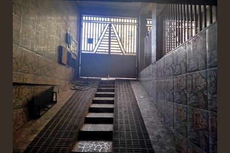 Casa à venda com 320m², 3 quartos e 7 vagas Casa à venda com 320m², 3 quartos e 7 vagasGaragem