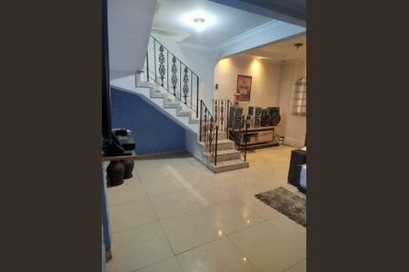 Sala de casa à venda com 3 quartos, 320m² em Quitaúna, Osasco