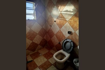 Casa à venda com 320m², 3 quartos e 7 vagas Casa à venda com 320m², 3 quartos e 7 vagasBanheiro