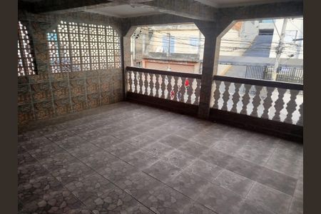 Casa à venda com 320m², 3 quartos e 7 vagas Casa à venda com 320m², 3 quartos e 7 vagasVaranda