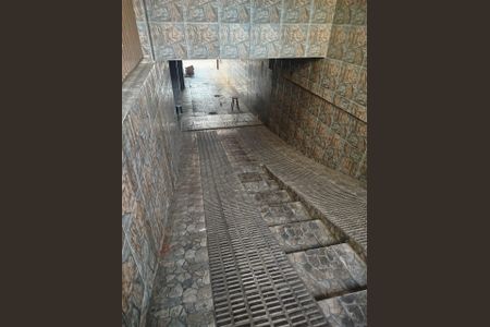 Casa à venda com 320m², 3 quartos e 7 vagas Casa à venda com 320m², 3 quartos e 7 vagasGaragem