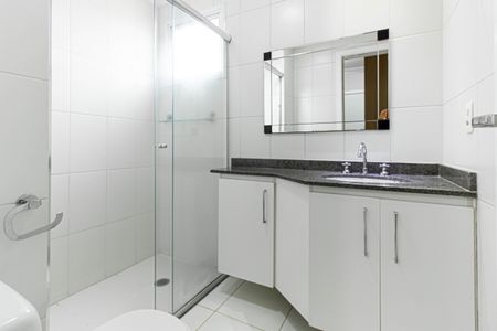 Apartamento para alugar com 100m², 3 quartos e 2 vagasBanheiro da Suíte