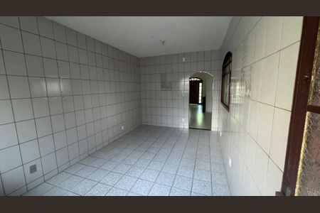 Casa à venda com 360m², 4 quartos e 3 vagas Casa à venda com 360m², 4 quartos e 3 vagasCozinha