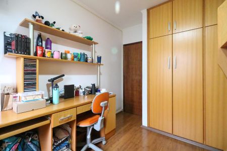 Apartamento à venda com 101m², 3 quartos e 2 vagas Apartamento à venda com 101m², 3 quartos e 2 vagasQuarto 1