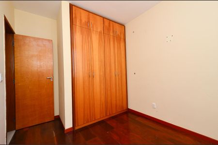 Apartamento à venda com 90m², 3 quartos e 2 vagasQuarto 2