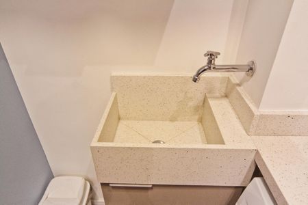 Apartamento à venda com 37m², 2 quartos e sem vaga Apartamento à venda com 37m², 2 quartos e sem vagaÁrea de Serviço