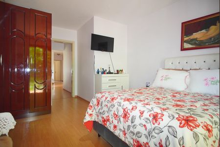 Casa à venda com 300m², 4 quartos e sem vagaSuíte 2