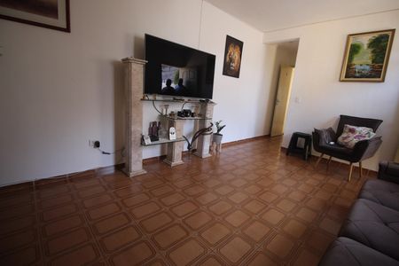 Sala de casa à venda com 3 quartos, 133m² em Jardim Miriam, São Paulo