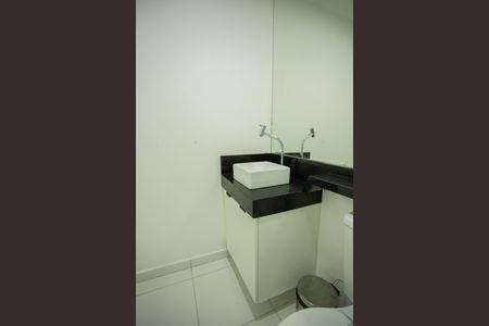 Apartamento à venda com 37m², 2 quartos e sem vaga Apartamento à venda com 37m², 2 quartos e sem vagaBanheiro