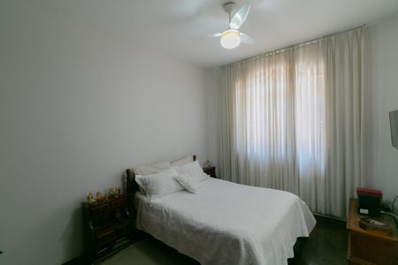 Casa à venda com 360m², 3 quartos e 4 vagasSuíte