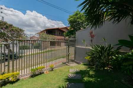 Casa à venda com 360m², 3 quartos e 4 vagasÁrea Externa