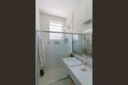 Casa à venda com 360m², 3 quartos e 4 vagasBanheiro da Suíte