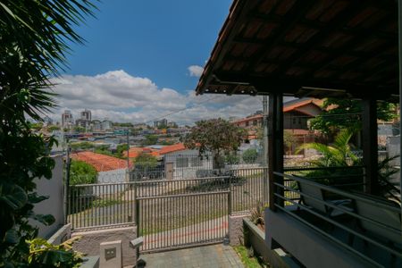 Vista da Sala de casa à venda com 3 quartos, 360m² em Santa Branca, Belo Horizonte