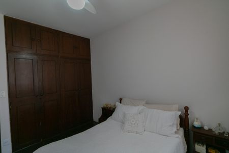 Casa à venda com 360m², 3 quartos e 4 vagasSuíte