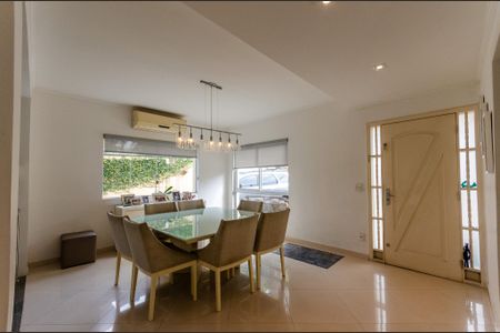 Casa à venda com 420m², 5 quartos e 4 vagasSala de Jantar