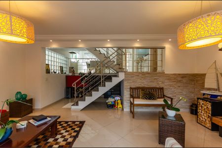 Casa à venda com 420m², 5 quartos e 4 vagasSala de Estar