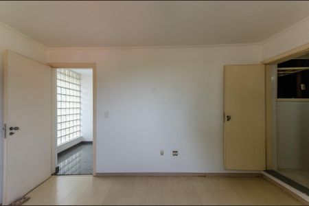 Casa à venda com 420m², 5 quartos e 4 vagasSuíte 3