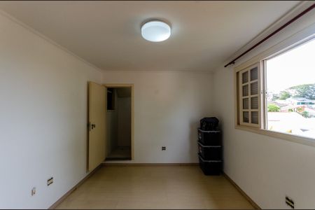 Casa à venda com 420m², 5 quartos e 4 vagasSuíte 3