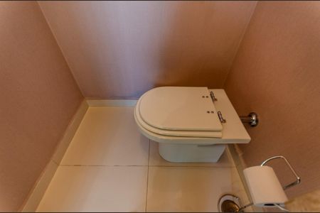 Casa à venda com 420m², 5 quartos e 4 vagasLavabo