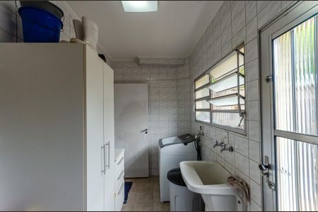 Casa à venda com 420m², 5 quartos e 4 vagasÁrea de Serviço