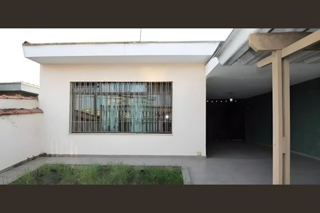 Casa à venda com 157m², 3 quartos e 10 vagasQuintal