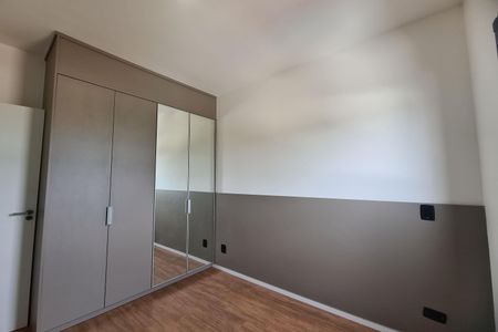 Quarto 1 de apartamento para alugar com 2 quartos, 45m² em Vila Fernandes, São Paulo