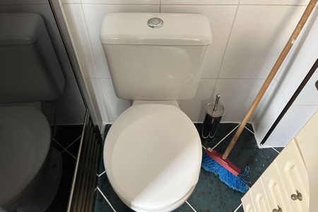 Apartamento para alugar com 105m², 2 quartos e 1 vaga Apartamento para alugar com 105m², 2 quartos e 1 vagaBanheiro da Suíte