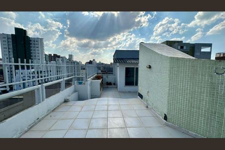 Apartamento para alugar com 180m², 3 quartos e 2 vagasTerraço