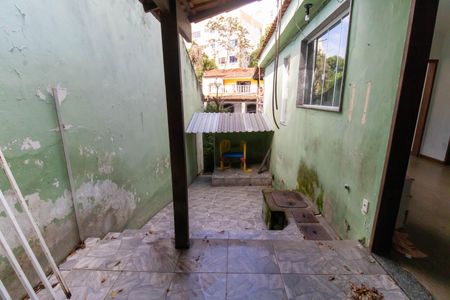 Casa de condomínio para alugar com 100m², 4 quartos e 1 vaga Casa de condomínio para alugar com 100m², 4 quartos e 1 vagaÁrea externa