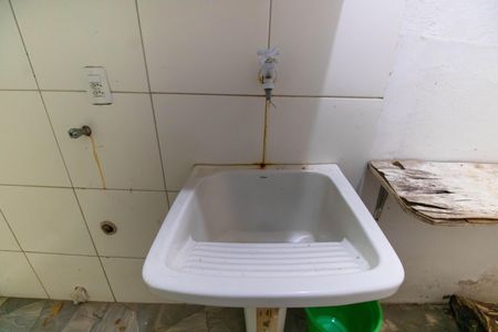 Casa de condomínio para alugar com 100m², 4 quartos e 1 vaga Casa de condomínio para alugar com 100m², 4 quartos e 1 vagaÁrea de Serviço