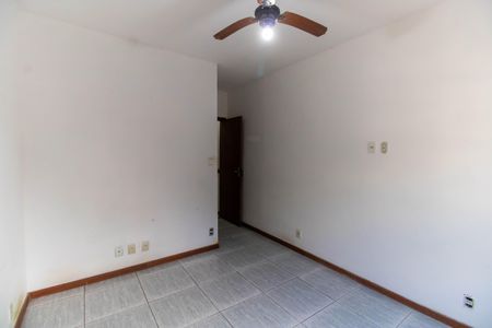 Casa de condomínio para alugar com 100m², 4 quartos e 1 vaga Casa de condomínio para alugar com 100m², 4 quartos e 1 vagaSuíte