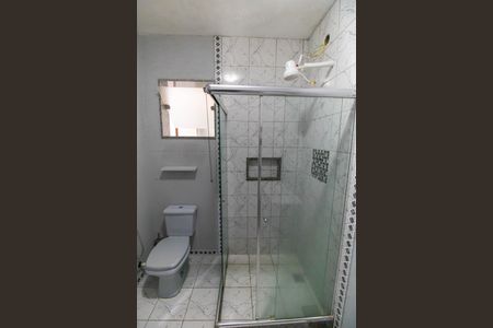 Casa de condomínio para alugar com 100m², 4 quartos e 1 vaga Casa de condomínio para alugar com 100m², 4 quartos e 1 vagaBanheiro Social
