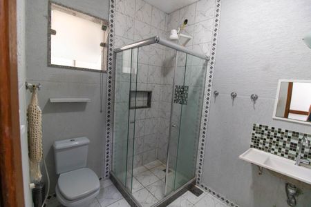 Casa de condomínio para alugar com 100m², 4 quartos e 1 vaga Casa de condomínio para alugar com 100m², 4 quartos e 1 vagaBanheiro Social