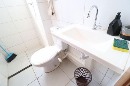 Banheiro Social de apartamento para alugar com 2 quartos, 145m² em Chácaras Tubalina E Quartel, Uberlândia