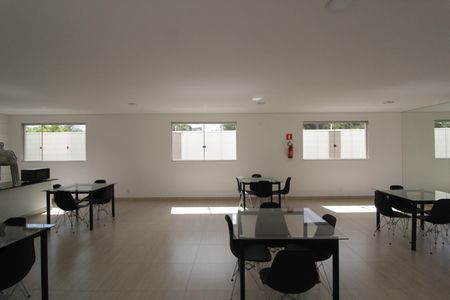 Apartamento para alugar com 145m², 2 quartos e 1 vagaÁrea comum - Salão de festas