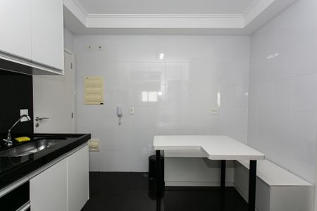 Apartamento à venda com 123m², 3 quartos e 2 vagas Apartamento à venda com 123m², 3 quartos e 2 vagasCozinha