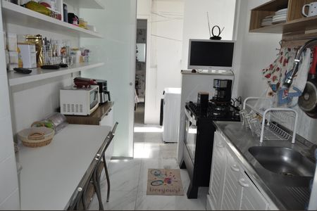 Apartamento para alugar com 68m², 2 quartos e 1 vagaCozinha