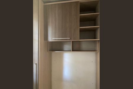 Quarto de apartamento à venda com 2 quartos, 50m² em São Pedro, Osasco