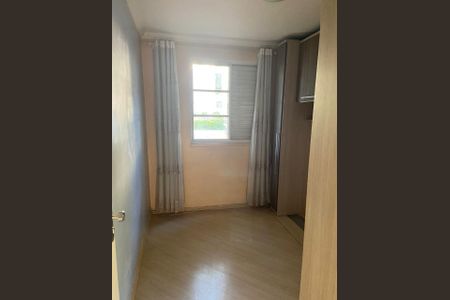 Quarto de apartamento à venda com 2 quartos, 50m² em São Pedro, Osasco