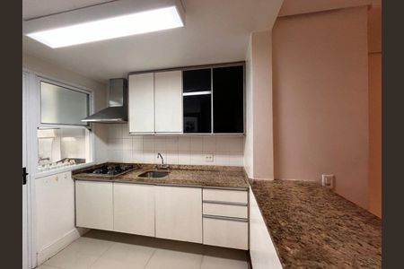 Cozinha de casa de condomínio para alugar com 4 quartos, 144m² em Sarandi, Porto Alegre