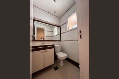 Casa de condomínio para alugar com 144m², 4 quartos e 2 vagas Casa de condomínio para alugar com 144m², 4 quartos e 2 vagasBanheiro