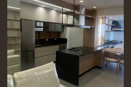Apartamento à venda com 75m², 2 quartos e 1 vagaCozinha