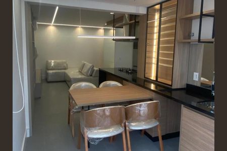 Apartamento à venda com 75m², 2 quartos e 1 vagaCozinha