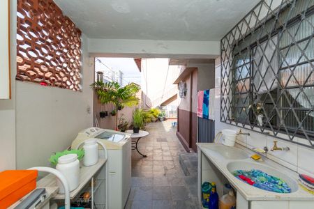 Casa para alugar com 344m², 3 quartos e 1 vaga Casa para alugar com 344m², 3 quartos e 1 vagaÁrea de Serviço