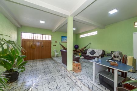 Sala de casa para alugar com 3 quartos, 344m² em Barreiro, Belo Horizonte