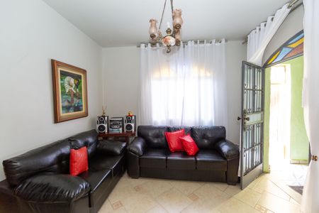 Casa para alugar com 344m², 3 quartos e 1 vaga Casa para alugar com 344m², 3 quartos e 1 vagaSala