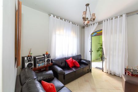 Casa para alugar com 344m², 3 quartos e 1 vaga Casa para alugar com 344m², 3 quartos e 1 vagaSala