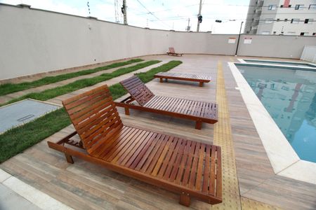 Apartamento para alugar com 110m², 2 quartos e 1 vagaÁrea comum - Piscina